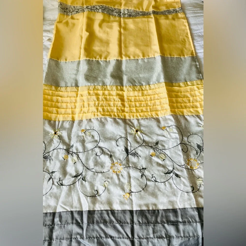 Madison Park Shimmering Yellow/Gold/White/Gray Silky Polyester Fabric beautiful